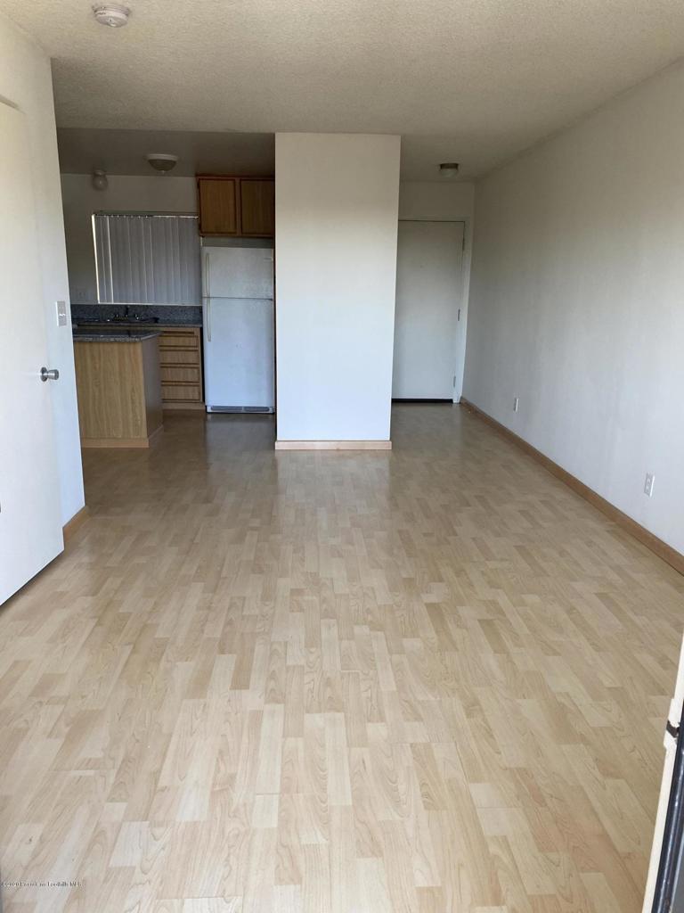 4225 Del Mar Avenue 201, Los Angeles, CA 90029