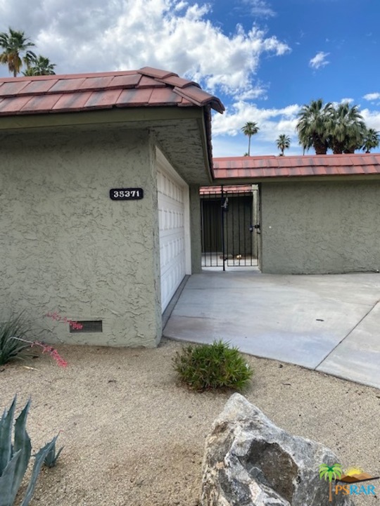 35371 Calle Solana Cathedral City, California Fixer condo in Cathedral Canyon CC ! Bring your ideas and renovation plans to this large 3 bedroom 3 bathroom property located just steps to one of the many community pools ...mountain and golf course views await you ! Lots of light and priced to sell ...come see it !