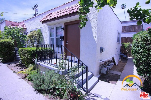 4517 Franklin Ave, Los Angeles, CA 90027