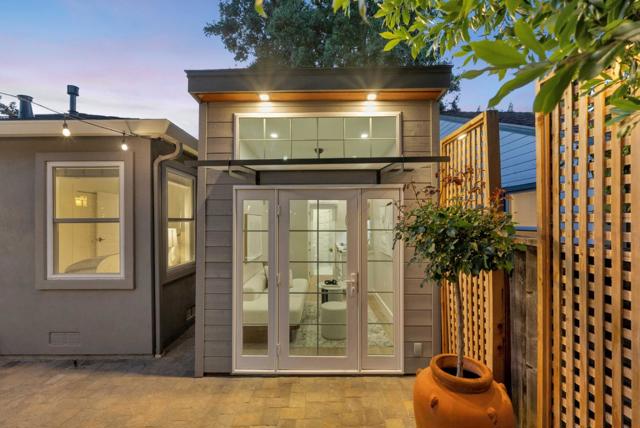 543 Toft Street, Mountain View CA: https://media.crmls.org/mediaz/5a00ae4a-a036-4726-a63c-d1e8168a5cbb.jpg