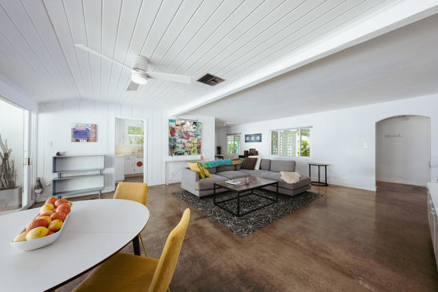 748 N Calle Rolph, Palm Springs, CA 92262