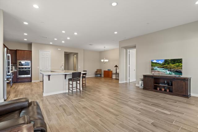 85536 Brovello Drive, Indio CA: https://media.crmls.org/mediaz/5a01621b-44cc-4f4c-8eef-f711fa8cfd68.jpg