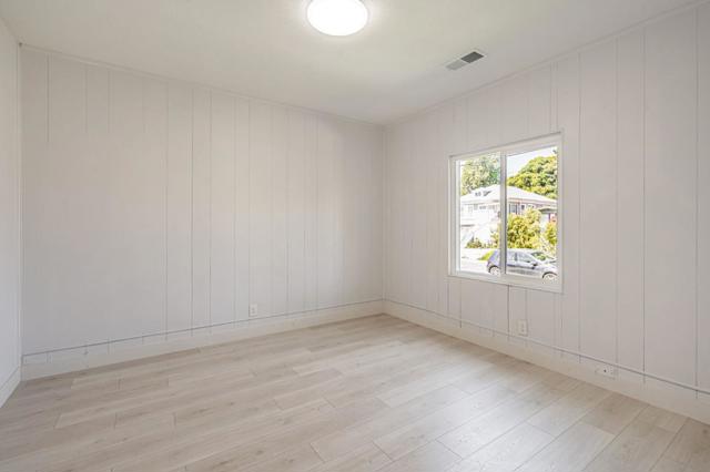 1081 65th Street, Emeryville CA: https://media.crmls.org/mediaz/5a0211a3-557c-4d7a-a25e-a4ed1a5fa5dd.jpg