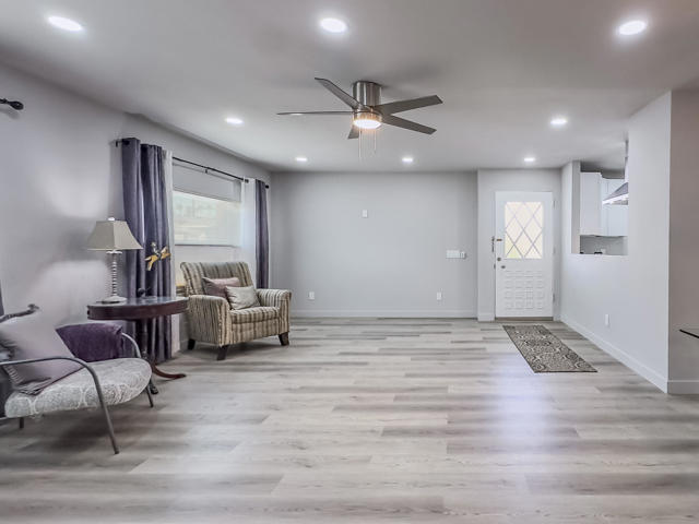 88 Dunes Circle, Cathedral City CA: https://media.crmls.org/mediaz/5a031f03-6edf-41fe-86b4-91fac1bc7cdd.jpg