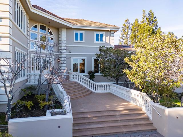 2496 Butternut Drive, Hillsborough CA: https://media.crmls.org/mediaz/5a037d08-dd34-46c6-9e14-442b1d96bd3f.jpg