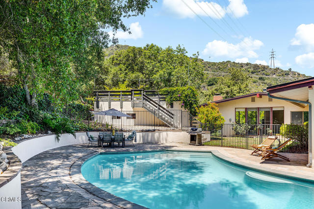304 Mesa Lila Road, Glendale CA: https://media.crmls.org/mediaz/5a039bc3-c5aa-4f95-b05f-a3a2c39d4fd2.jpg