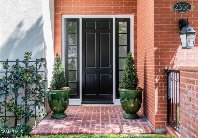 2306 Heatherbank Court, Thousand Oaks CA: https://media.crmls.org/mediaz/5a042331-cce1-4f7e-857e-25a1a7647034.jpg
