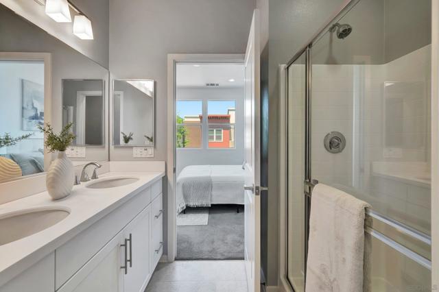 316 Antoni Glen, Escondido CA: https://media.crmls.org/mediaz/5a04b1cd-251b-4fef-a04d-b0c0a8c4dbdd.jpg