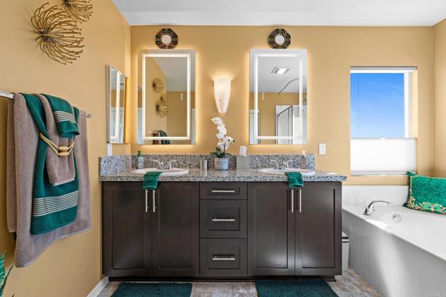 2504 Vista Del Mar Lane, Imperial CA: https://media.crmls.org/mediaz/5a05854e-8216-4878-981b-c088ff26523e.jpg