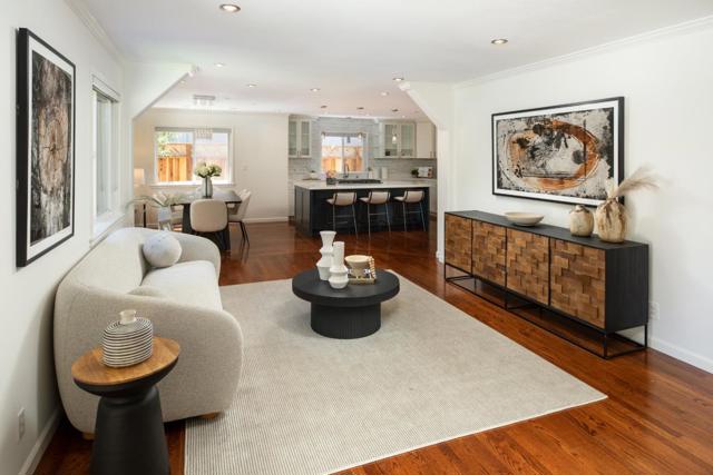 426 8th Avenue, Menlo Park CA: https://media.crmls.org/mediaz/5a064bc0-e20f-4ac7-b1bb-0bd197c42f10.jpg