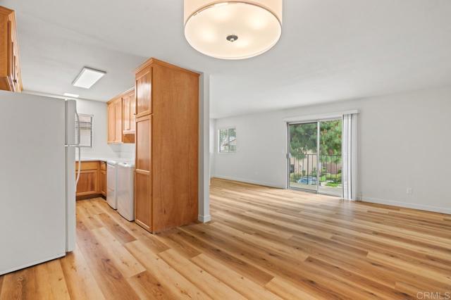 7837 Camino Tranquilo, San Diego CA: https://media.crmls.org/mediaz/5a06804f-66b2-4eba-83df-60821e2375a3.jpg