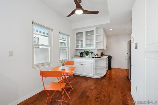 1268 Essex St, San Diego CA: https://media.crmls.org/mediaz/5a06e643-3248-40ea-9cbf-d7ab4ecd98bb.jpg
