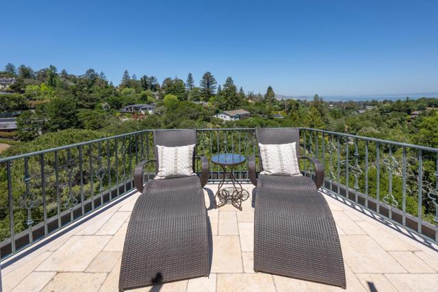 30 Drayton Road, Hillsborough CA: https://media.crmls.org/mediaz/5a06f657-b5b1-40b0-ad5f-58ff4a680c57.jpg