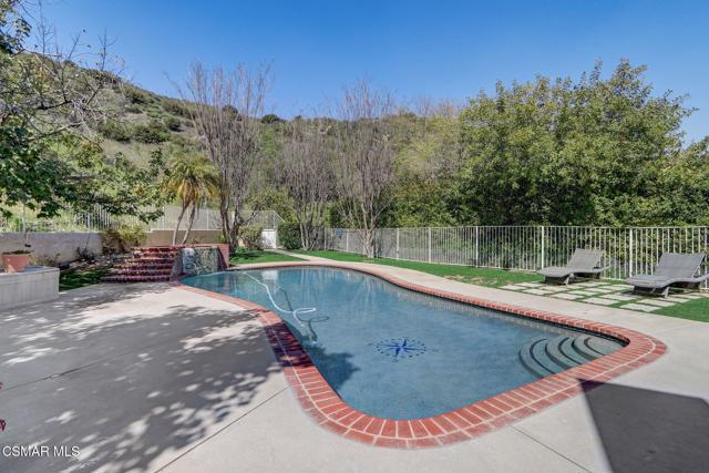 7 Bell Canyon Road, Bell Canyon CA: https://media.crmls.org/mediaz/5a0784e4-05b9-45a9-9c35-b9fb7b7c4fbf.jpg