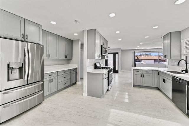 13132 Pam Lane, Lakeside CA: https://media.crmls.org/mediaz/5a078cb7-53f1-43ec-bf00-4ec66be7bc06.jpg