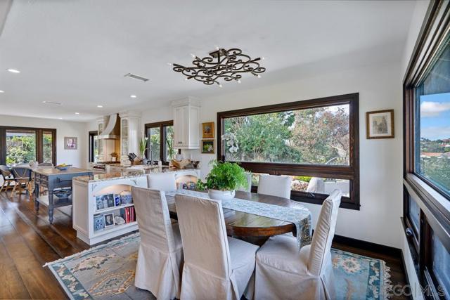 350 Punta Baja Dr, Solana Beach CA: https://media.crmls.org/mediaz/5a0809f3-ffa4-4c06-aaf4-8b432fb88017.jpg
