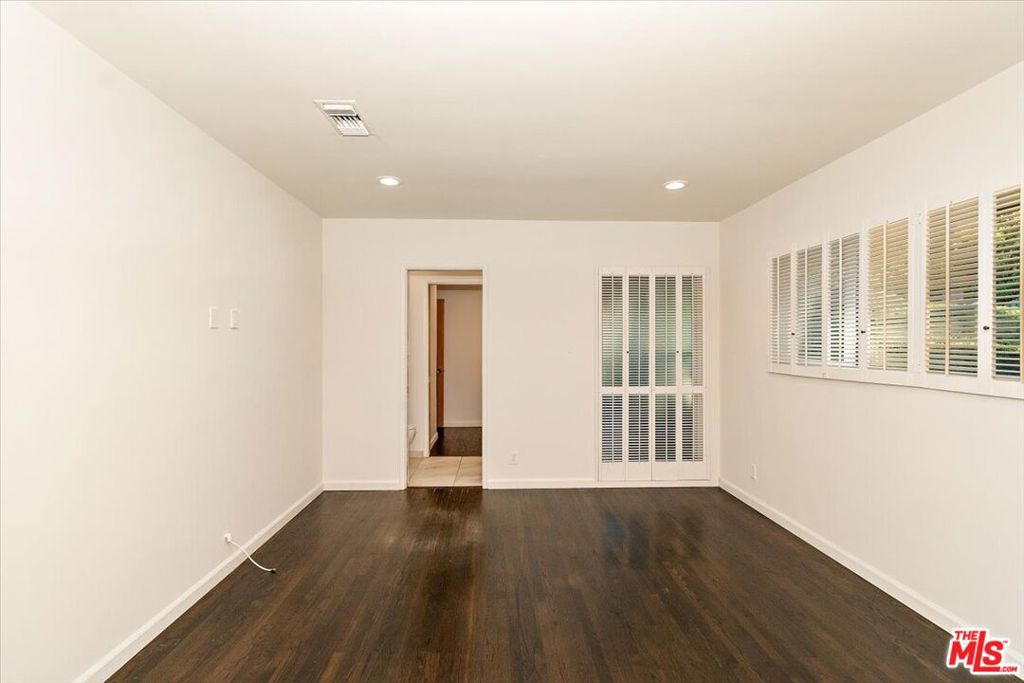 15451 Longbow DriveSherman Oaks img 57