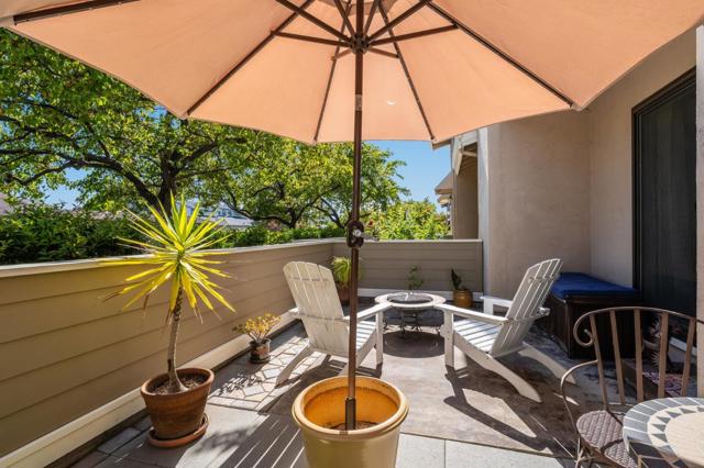 290 Bonita Lane, Foster City CA: https://media.crmls.org/mediaz/5a088686-c933-4499-b4a2-e2b18e9c9926.jpg