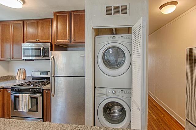 144 Van Ness Avenue, Santa Cruz CA: https://media.crmls.org/mediaz/5a08d086-5489-4c3e-9f8d-0338d93cc177.jpg