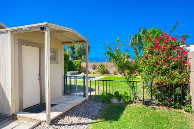 47375 Mangrove Street, Indio CA: https://media.crmls.org/mediaz/5a0914c4-d89a-42a1-80cd-bfe5ff73571a.jpg