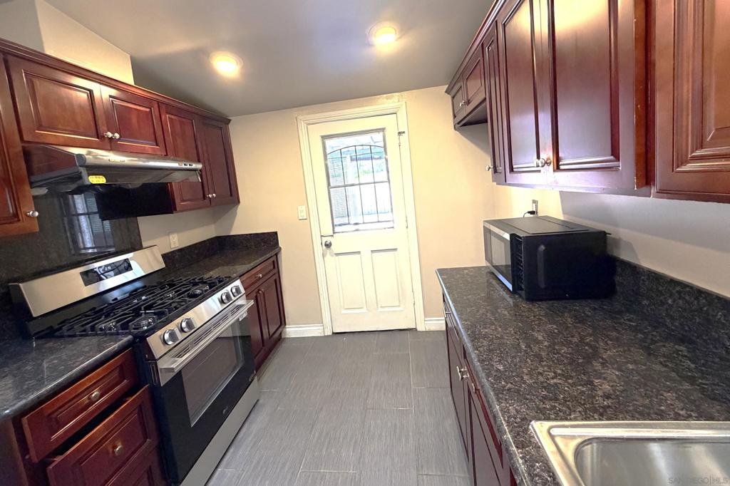 12923 Slack Street - photo 9