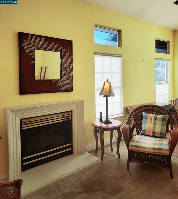 3080 Casadero Ct, Pleasanton CA: https://media.crmls.org/mediaz/5a098eca-51a7-41fc-83ea-5df3b647c107.jpg