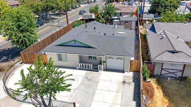 2604 Brahms Avenue, San Jose CA: https://media.crmls.org/mediaz/5a09ccca-99fd-4e39-be56-9f5cc1879d4c.jpg
