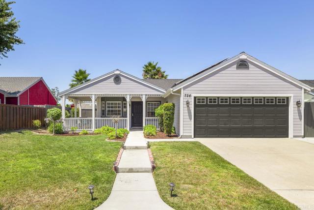 724 Hollowglen Road, Oceanside CA: https://media.crmls.org/mediaz/5a0a1c51-743b-4927-b891-e8caaa2c934a.jpg