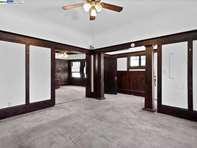 1013 Chestnut St, Oakland CA: https://media.crmls.org/mediaz/5a0a2624-e039-4d7e-a62e-22425396e504.jpg
