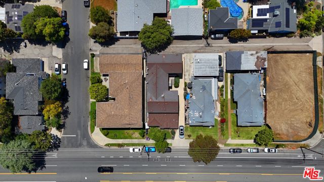 13444 Burbank Boulevard, Sherman Oaks CA: https://media.crmls.org/mediaz/5a0a6e05-3cfa-44c6-be3a-0c91c910a1d5.jpg
