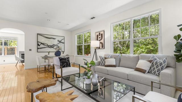1550 Redwood Court, Mountain View CA: https://media.crmls.org/mediaz/5a0adc07-3649-4368-a058-339440c20e2f.jpg