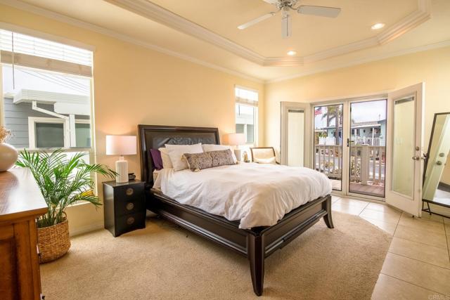 6508 Friendly Place, Carlsbad CA: https://media.crmls.org/mediaz/5a0b1643-60ce-4372-ad9e-baad9b438597.jpg