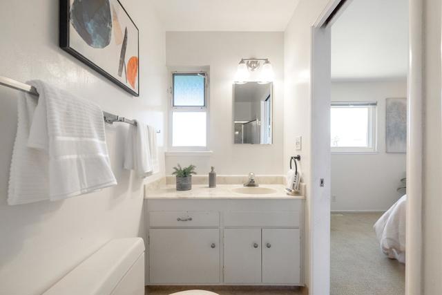 2225 Salisbury Way, San Mateo CA: https://media.crmls.org/mediaz/5a0bb730-458c-445b-b7d9-fb6d3053832d.jpg