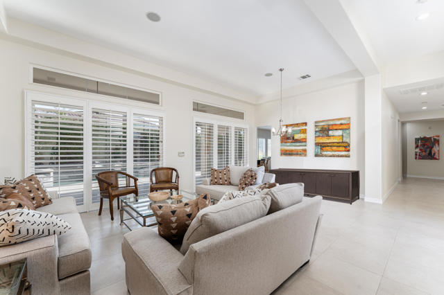 77363 Sky Mesa Lane, Indian Wells CA: https://media.crmls.org/mediaz/5a0bd7a3-2265-4889-a8bd-ead13fe3ed55.jpg