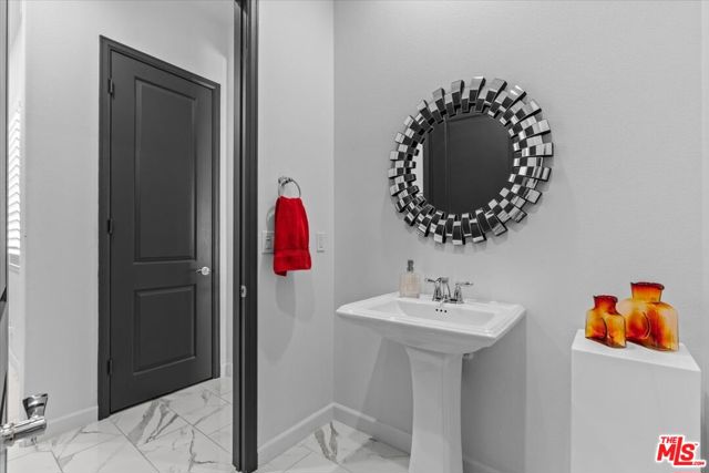 14 Merlot, Rancho Mirage CA: https://media.crmls.org/mediaz/5a0d7044-74be-4e86-9075-782b4d89ad33.jpg