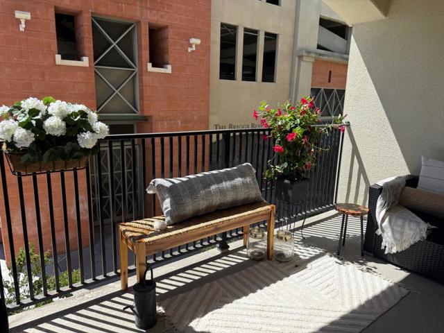 400 San Benito St, Hollister CA: https://media.crmls.org/mediaz/5a0def7f-f04e-40fa-9268-cc5c0977dd01.jpg