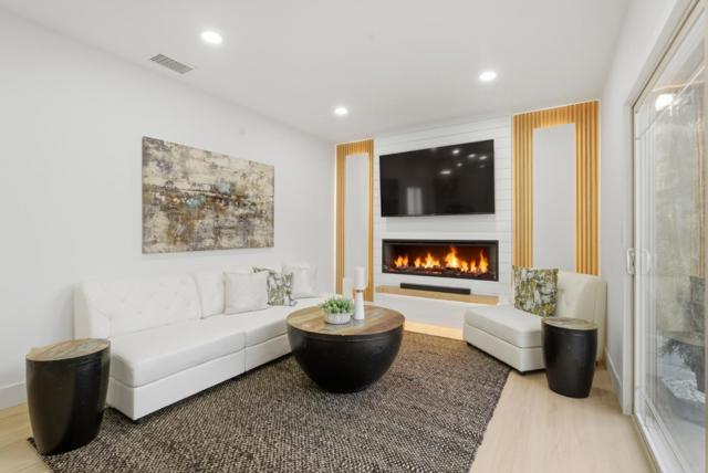 1497 Meadow Glen Way, San Jose CA: https://media.crmls.org/mediaz/5a0e4037-eef9-4d8b-b7b2-0884ee4c5ed1.jpg