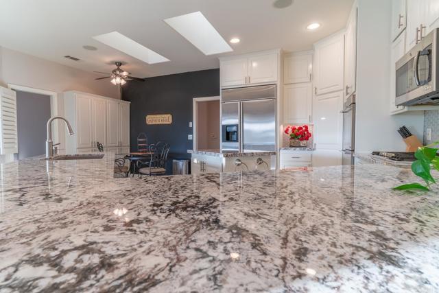 30646 Red Hawk Road, Valley Center CA: https://media.crmls.org/mediaz/5a0eeddd-848a-4771-ae86-45176fd8200c.jpg