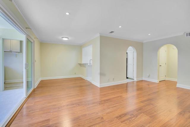 223 Kiely Boulevard, Santa Clara CA: https://media.crmls.org/mediaz/5a0f63d5-8494-4972-a0ed-5ac99ca607e3.jpg