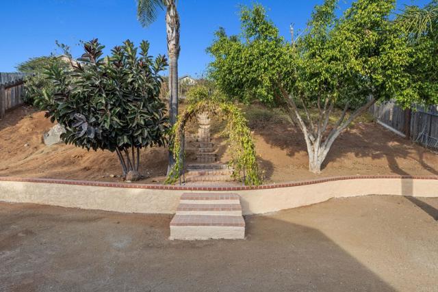 Detail Gallery Image 38 of 40 For 444 Gail Dr, Vista,  CA 92084 - 4 Beds | 2 Baths