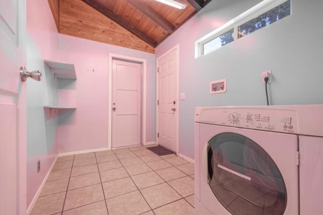 605 Elysian Boulevard, Big Bear CA: https://media.crmls.org/mediaz/5a0fde2f-f58c-4d12-8c97-f5b8e8151b76.jpg