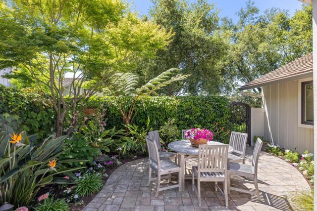 9546 Maple Court, Carmel CA: https://media.crmls.org/mediaz/5a1034ad-2f19-429e-9ed0-241a84842b97.jpg