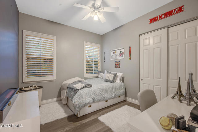 5419 Via Olas, Newbury Park CA: https://media.crmls.org/mediaz/5a107638-601b-4088-9e9a-bbbb550ec292.jpg