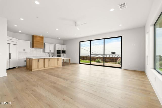 Detail Gallery Image 3 of 32 For 872 via Ondulando, Ventura,  CA 93004 - 4 Beds | 3/1 Baths