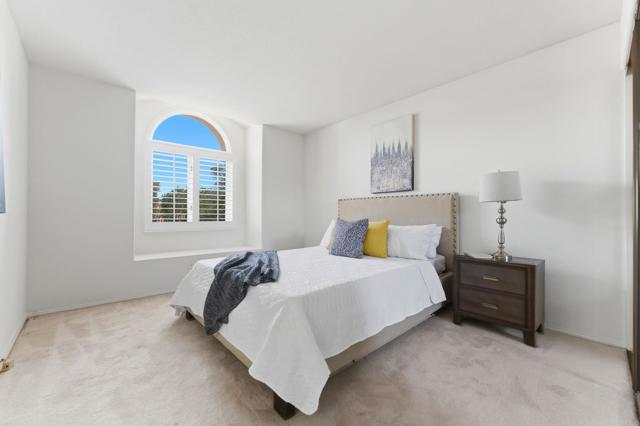 Image 37 of 57 For 12634 Intermezzo Way