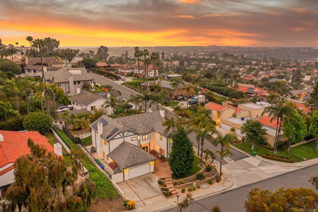 6823 Corintia St, Carlsbad CA: https://media.crmls.org/mediaz/5a1119a1-b8fe-4a75-b078-0a469914abcf.jpg