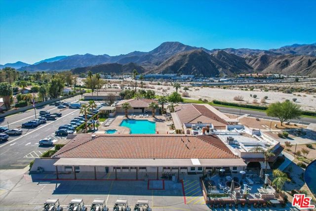 425 S Paseo Laredo, Cathedral City CA: https://media.crmls.org/mediaz/5a119bdb-c9bd-4e37-9c8c-a355a047fa8e.jpg