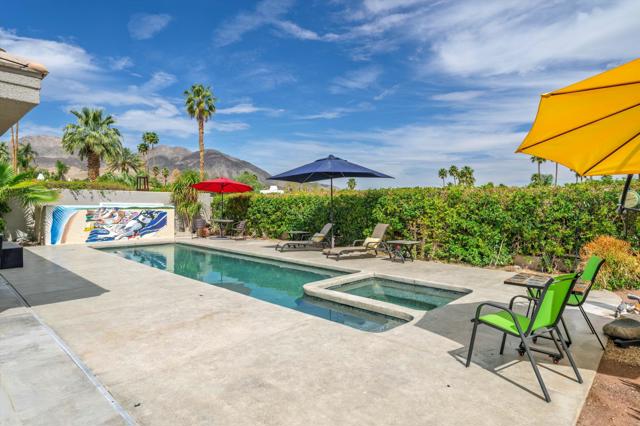 73112 Bel Air, Palm Desert CA: https://media.crmls.org/mediaz/5a11cebc-121c-4f0b-881a-d4d31e9ecb69.jpg