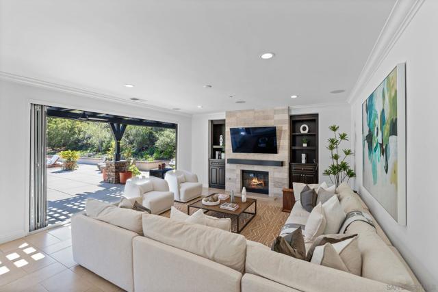 11577 Sweet Willow Way, San Diego CA: https://media.crmls.org/mediaz/5a153639-f91a-4522-aed2-3db88f7b28ee.jpg
