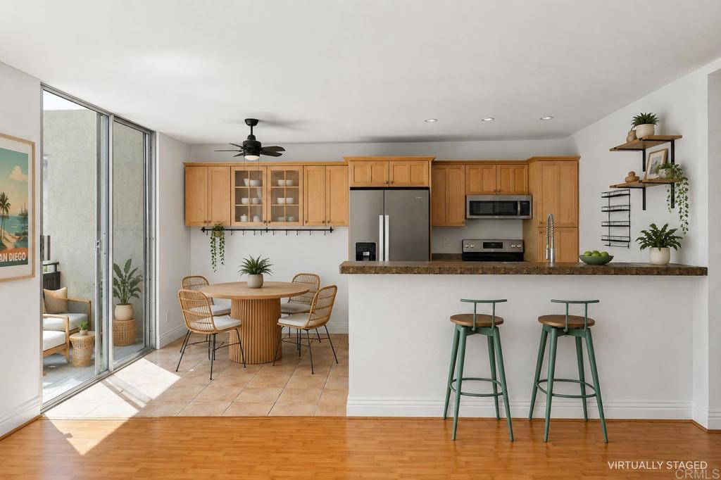 2850 Reynard Way - photo 10